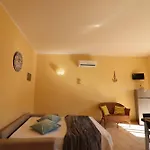 Casa Medea In Apartment *