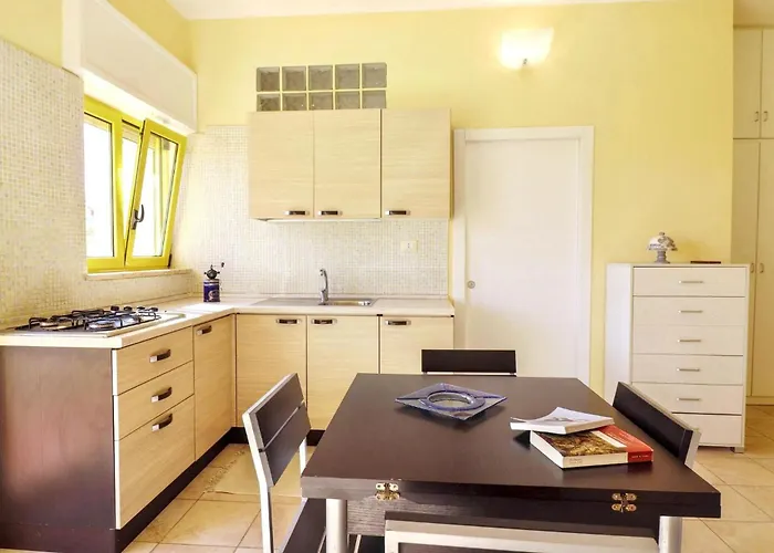 Casa Medea In 아파트 *